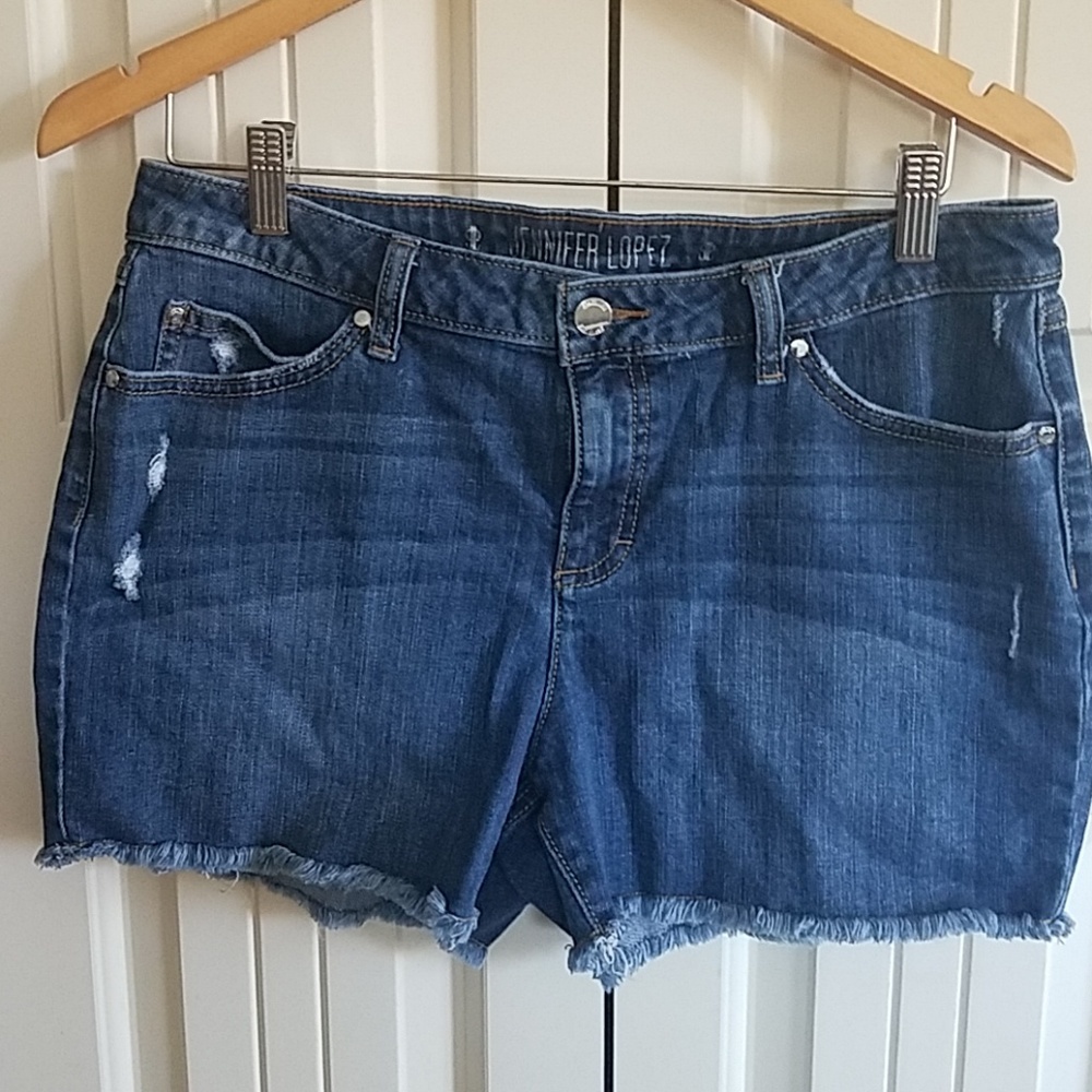 Jennifer Lopez jean shorts